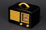 General Television 5A5 Bakelite Radio Black + Mustard